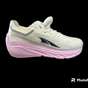 Altra Women's Athletic Shoes in White and Pink
